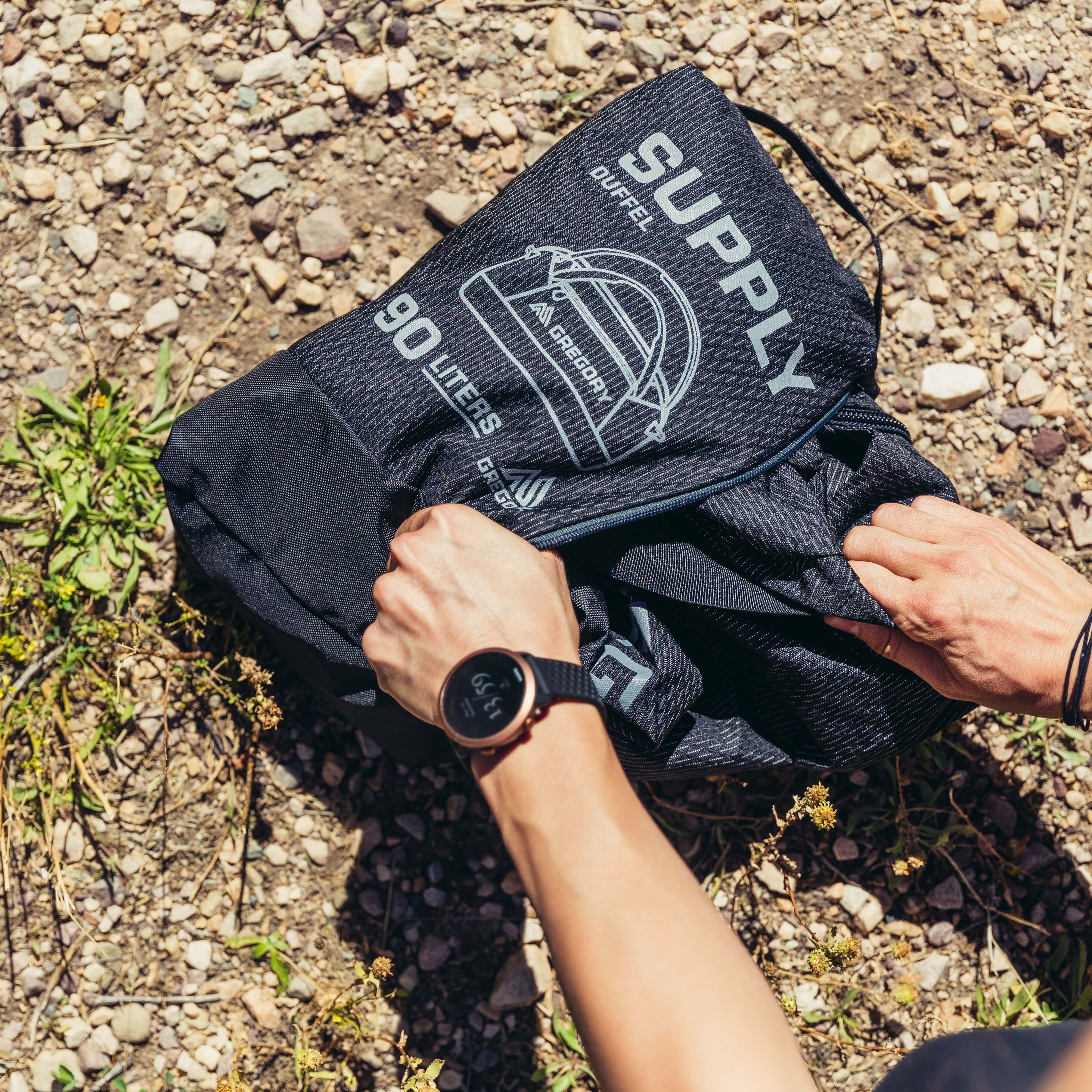 Supply Duffel 90 in the color Ocean Blue. image number 5